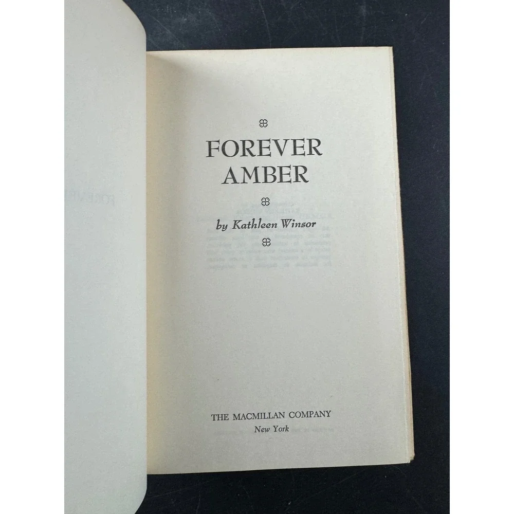 Forever Amber Kathleen Winsor 1944 Book Club Edition Hardcover Vintage‎ Fiction